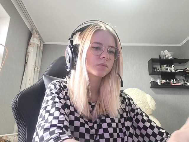 RomonaDoggette live cam on BongaCams