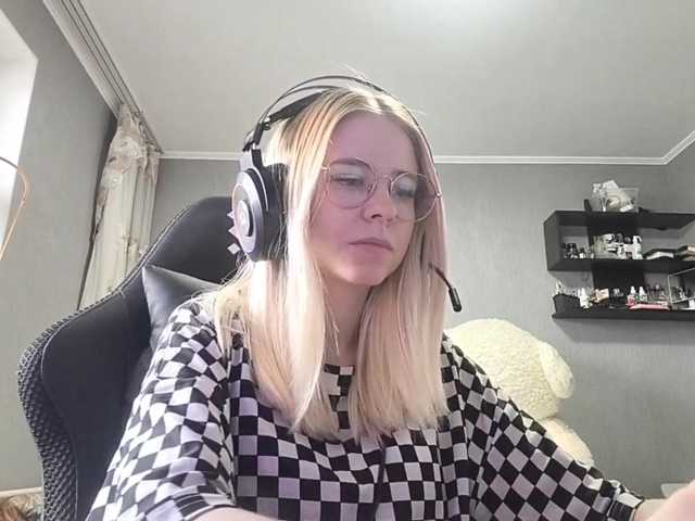 RomonaDoggette live cam on BongaCams