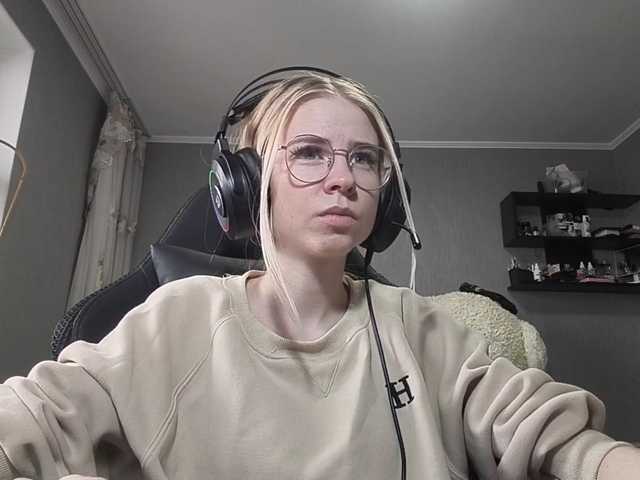 RomonaDoggette live cam on BongaCams
