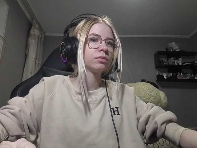 RomonaDoggette live cam on BongaCams