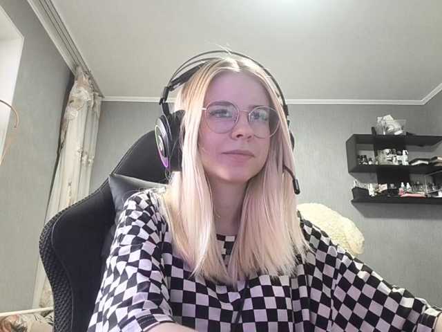 RomonaDoggette live cam on BongaCams