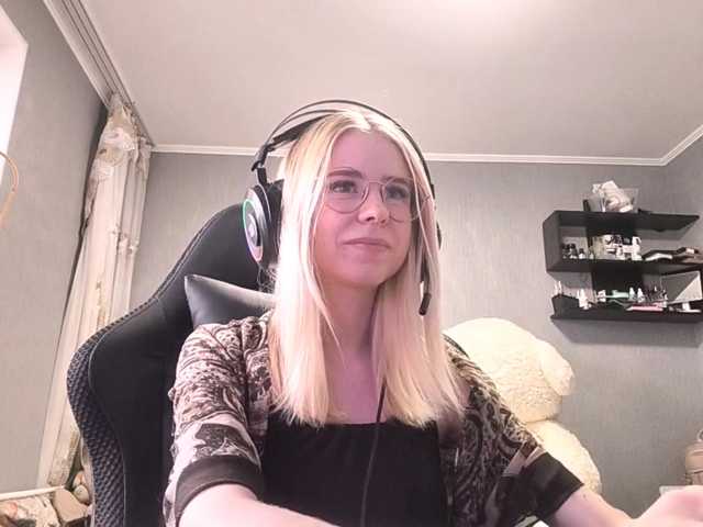 RomonaDoggette live cam on BongaCams