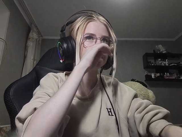 RomonaDoggette live cam on BongaCams
