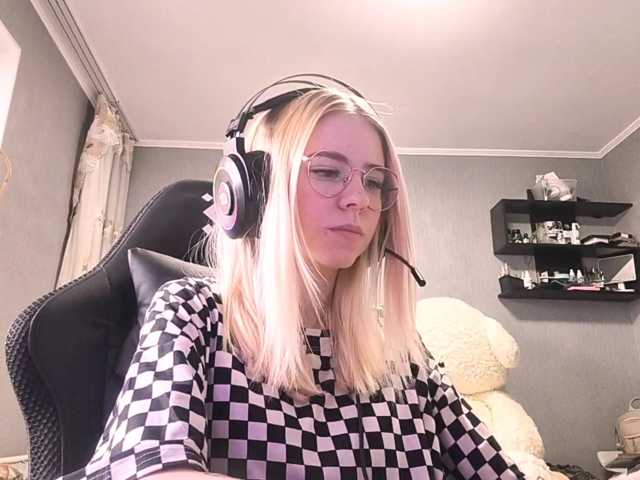 RomonaDoggette live cam on BongaCams