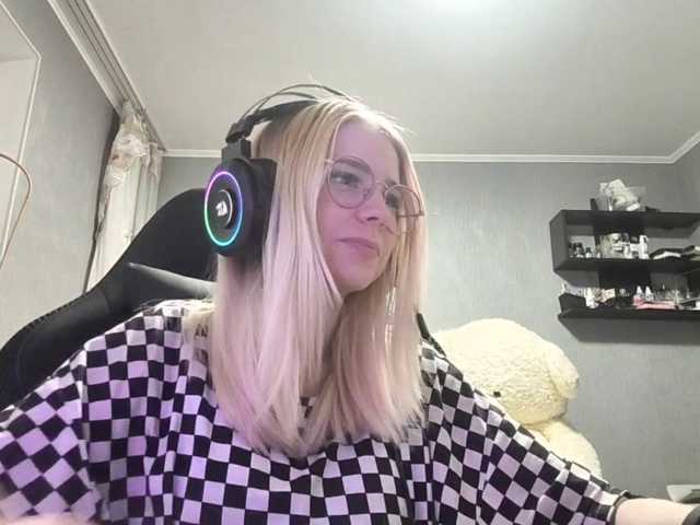 RomonaDoggette live cam on BongaCams