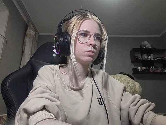 RomonaDoggette live cam on BongaCams