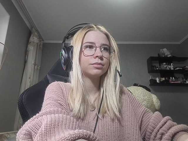 RomonaDoggette live cam on BongaCams