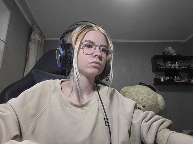 RomonaDoggette live cam on BongaCams