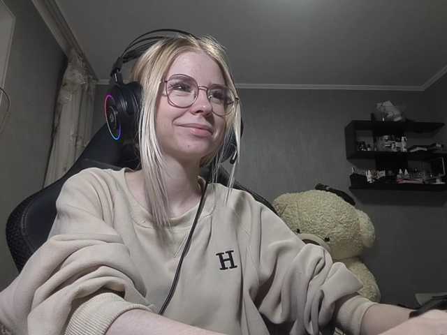 RomonaDoggette live cam on BongaCams