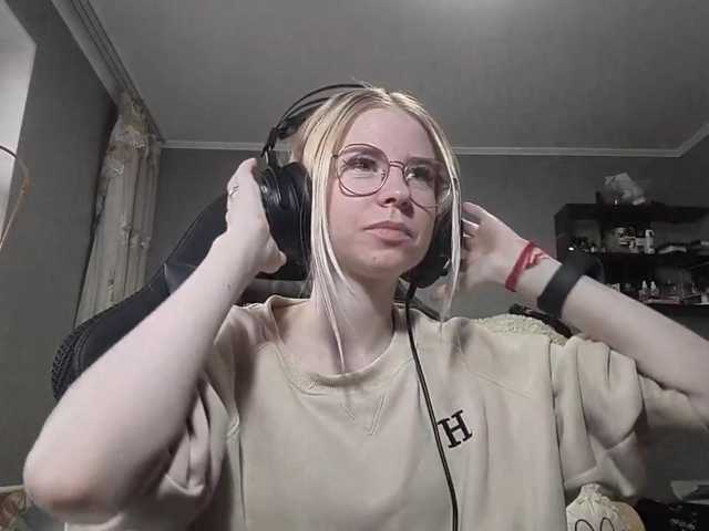 RomonaDoggette live cam on BongaCams
