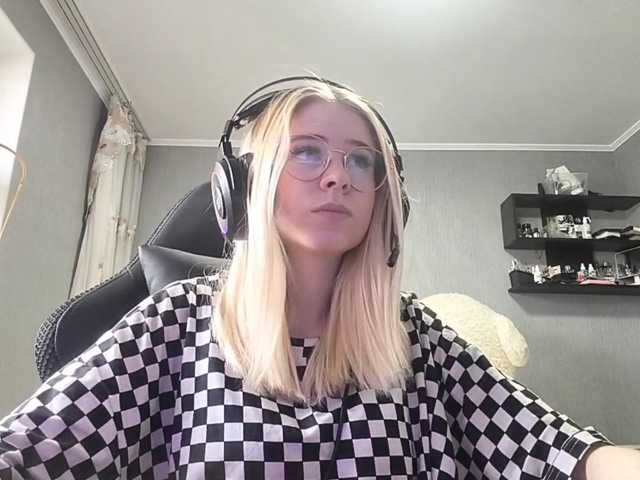 RomonaDoggette live cam on BongaCams
