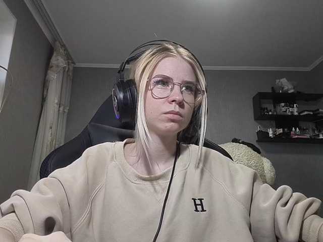 RomonaDoggette live cam on BongaCams