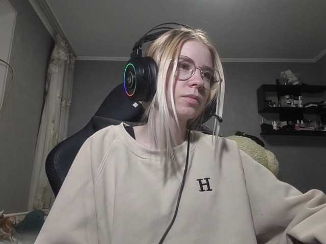 RomonaDoggette live cam on BongaCams