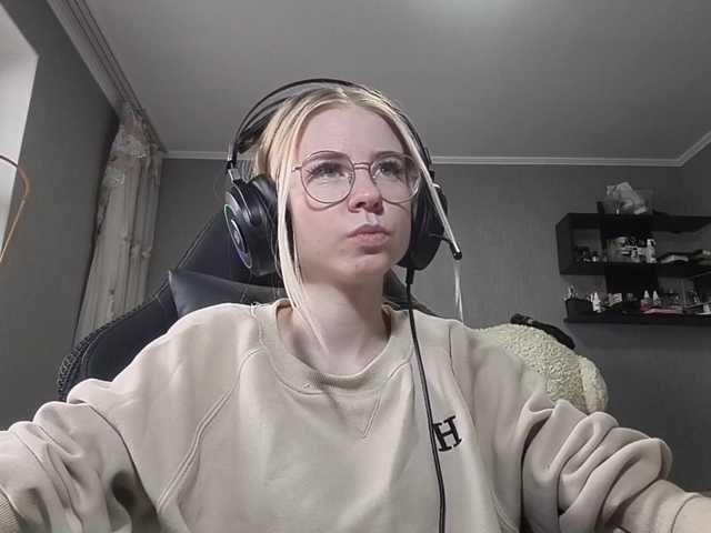 RomonaDoggette live cam on BongaCams