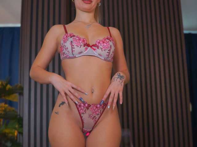 NinaDulcinea live cam on BongaCams
