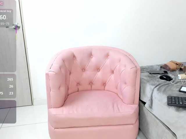 abigail-jhon live cam on BongaCams