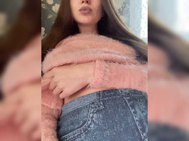 Margo--1 live cam on BongaCams