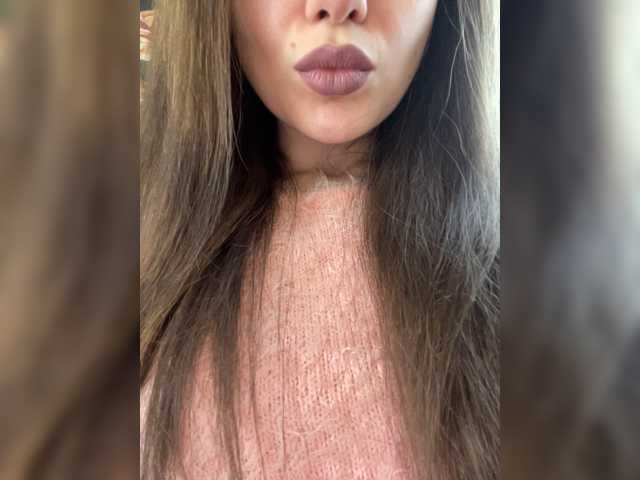 Margo--1 live cam on BongaCams