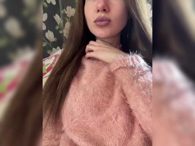 Margo--1, en directo ahora en BongaCams