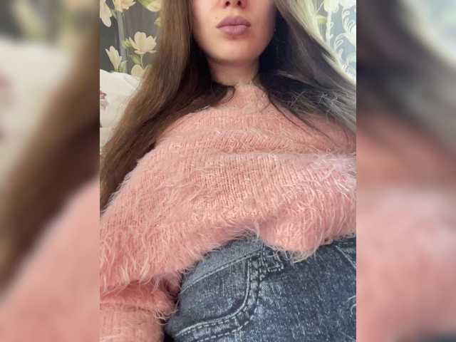 Margo--1 live cam on BongaCams