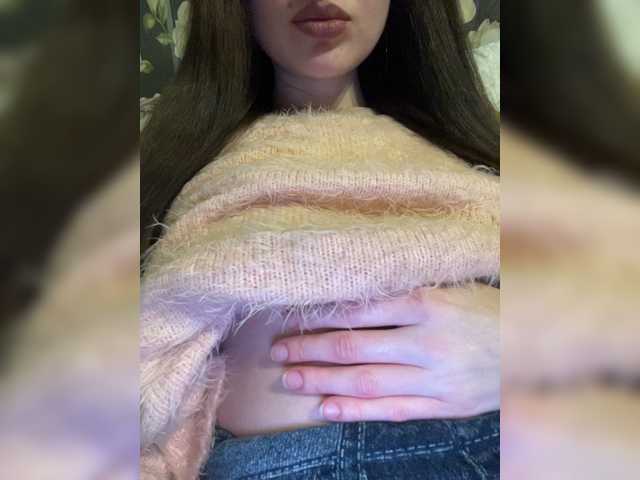 Margo--1 live cam on BongaCams