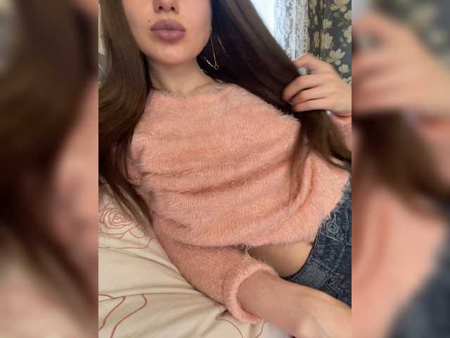 Margo--1, en directo ahora en BongaCams