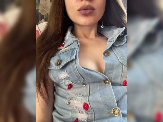 Margo--1 live cam on BongaCams