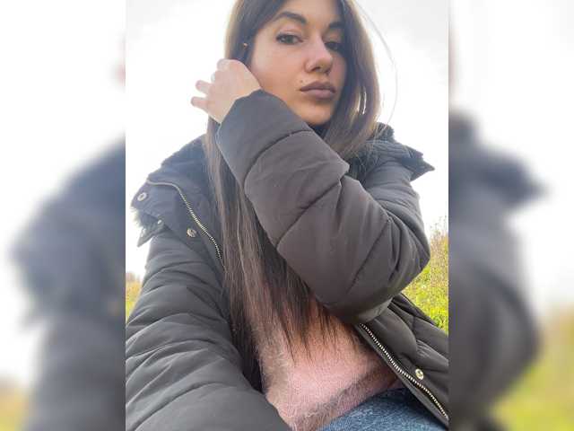 Margo--1, live now on BongaCams