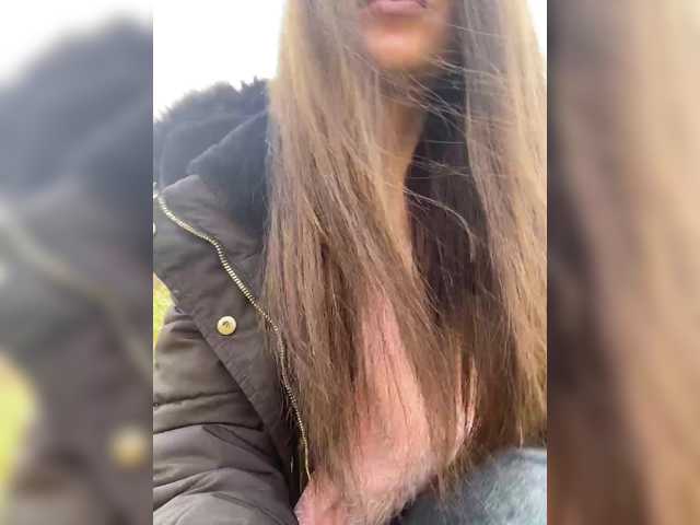 Margo--1, en directo ahora en BongaCams