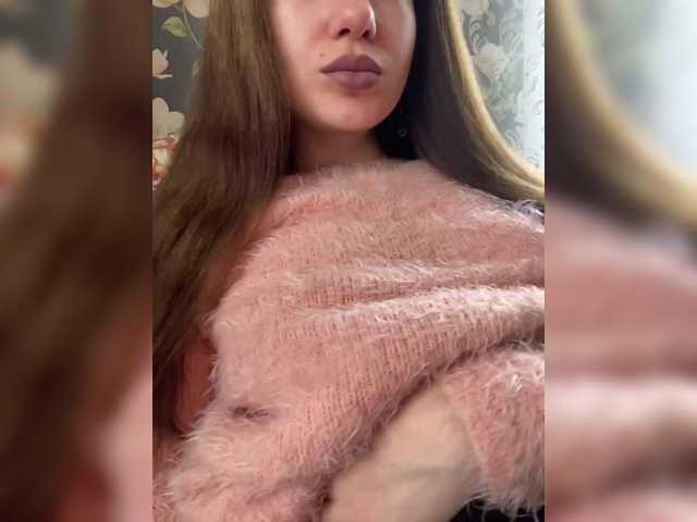 Margo--1 live cam on BongaCams