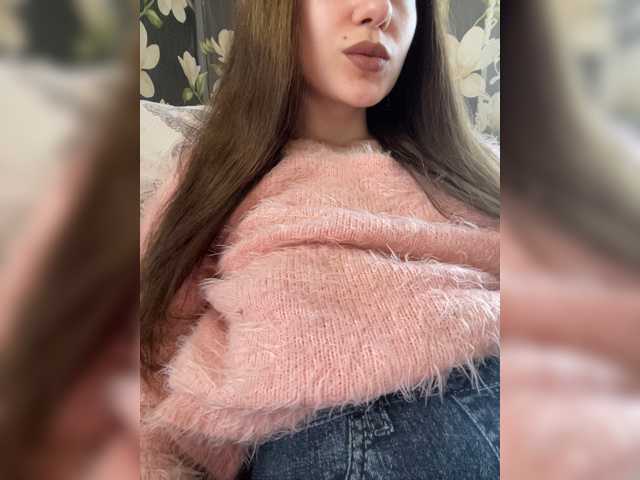 Margo--1 live cam on BongaCams