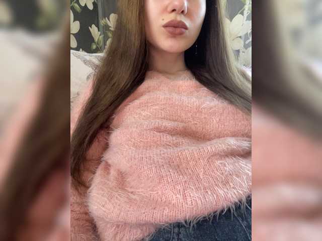 Margo--1 live cam on BongaCams