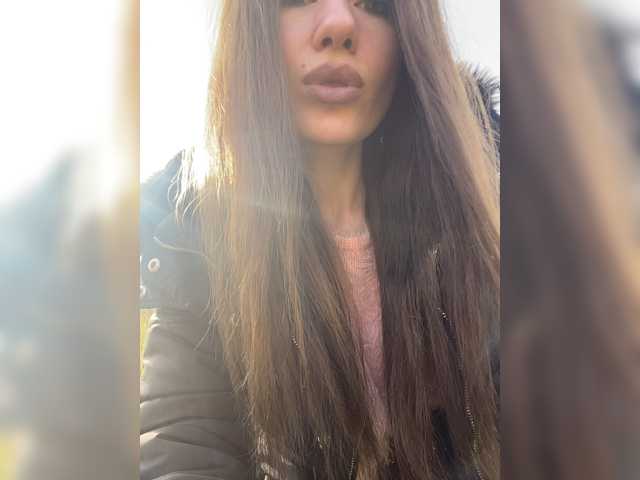 Margo--1 live cam on BongaCams