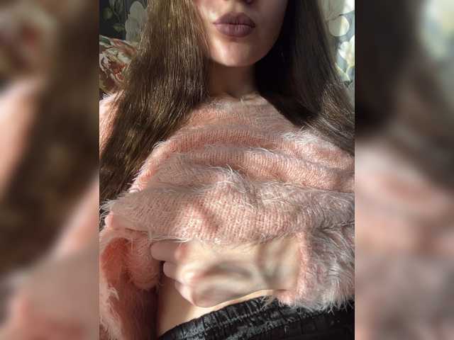 Margo--1 live cam on BongaCams