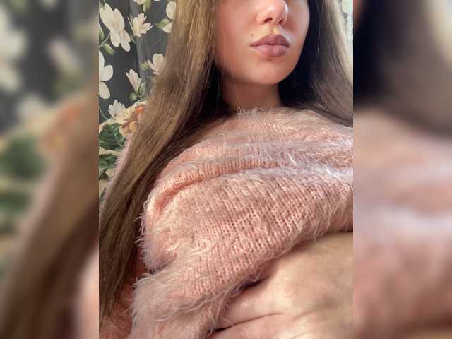 Margo--1 live cam on BongaCams