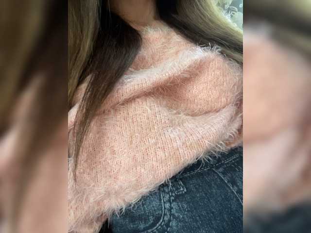 Margo--1 live cam on BongaCams