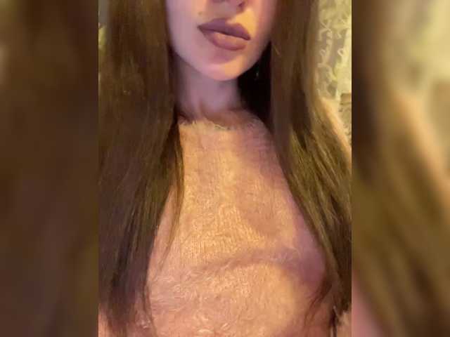 Margo--1, live now on BongaCams