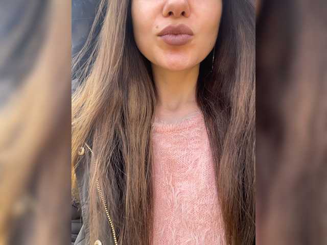 Margo--1, live now on BongaCams
