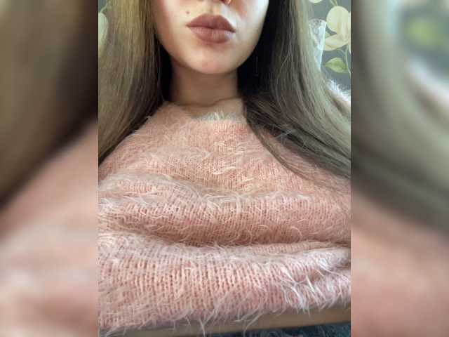 Margo--1 live cam on BongaCams