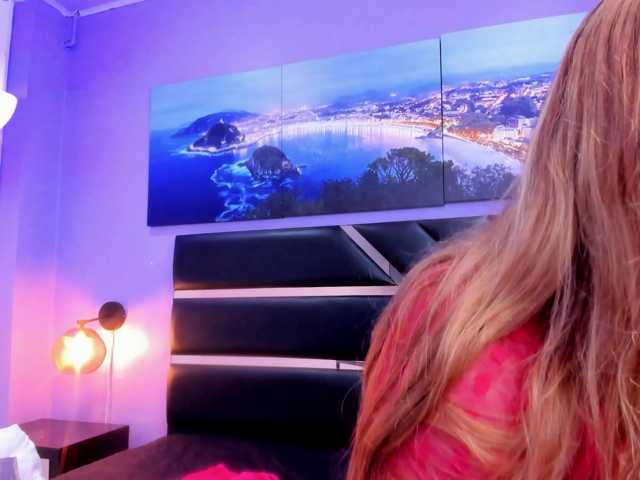 JADE-LUX live cam on BongaCams