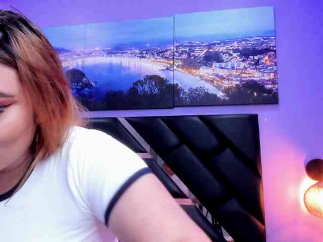 jade-lux's live room
