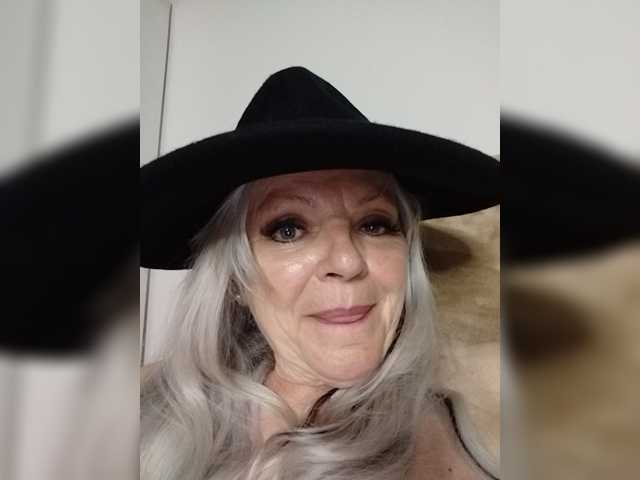 Eiren-66 live cam on BongaCams