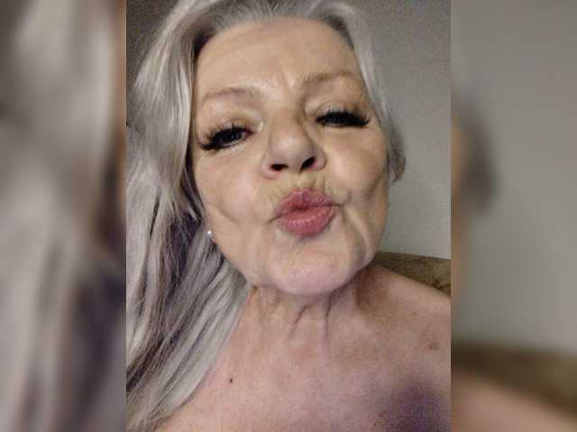 Eiren-66 live cam