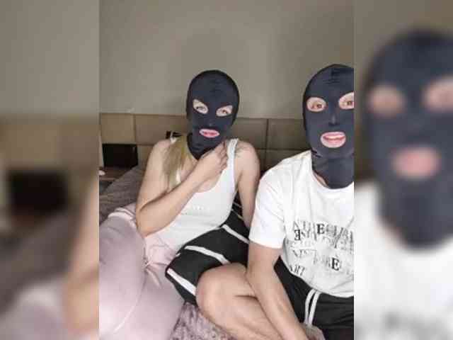 Black-and-Blond webcam