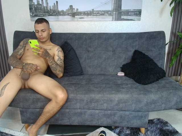Kinkydoll2 live cam on BongaCams
