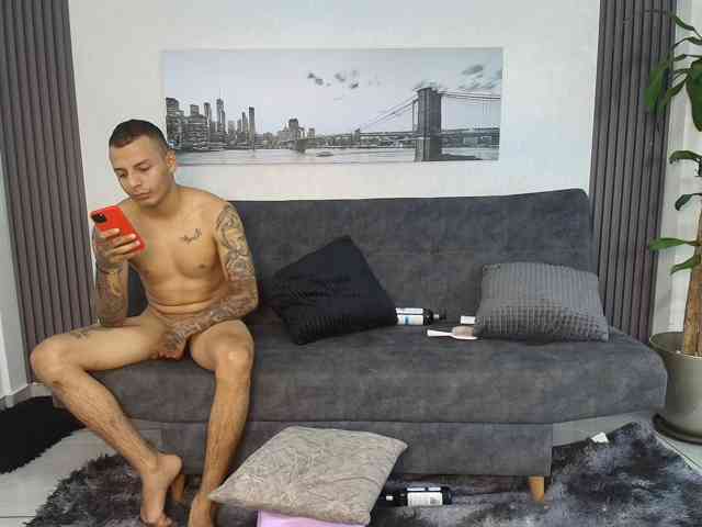 Kinkydoll2