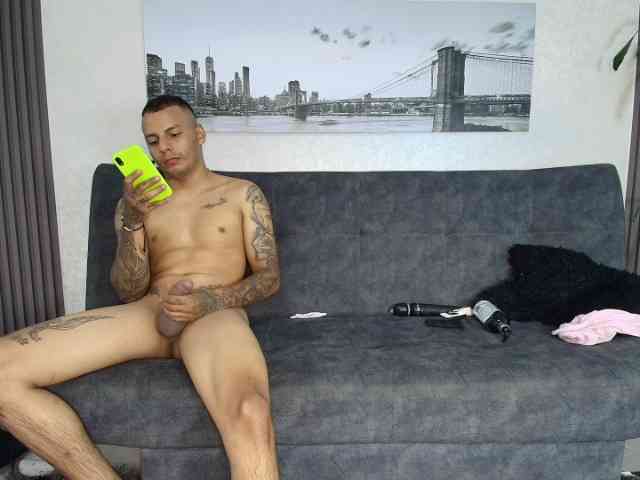 Kinkydoll2