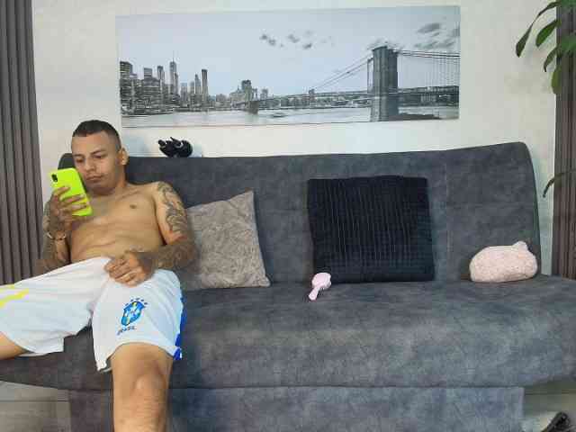 Kinkydoll2 webcam