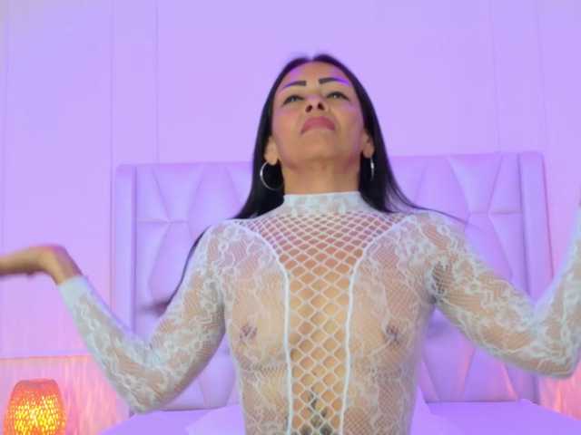 amarantalouis, en directo ahora en BongaCams