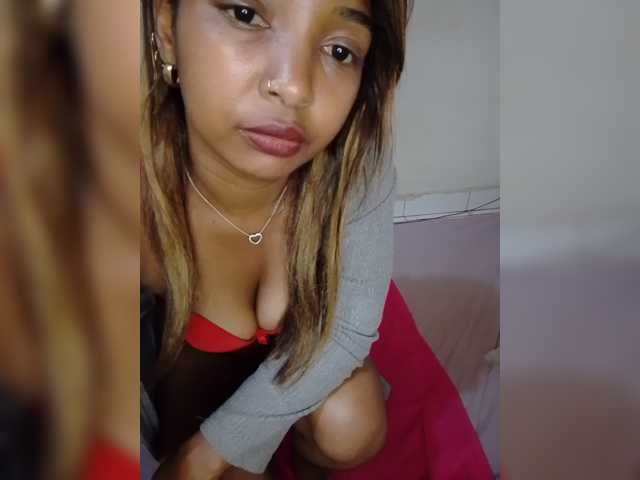 Latikaa live cam on BongaCams